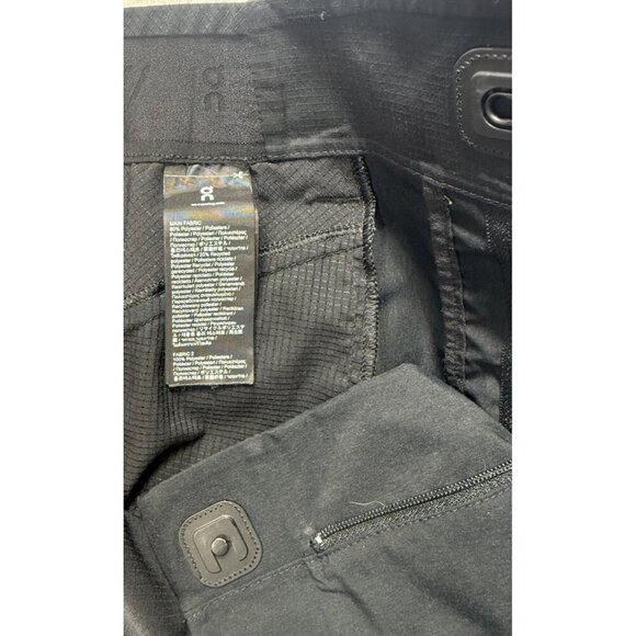 On Cloud Women's Shorts Sz L Explorer Running 6.5" Inseam Track Athleisure Black - Picture 4 of 9